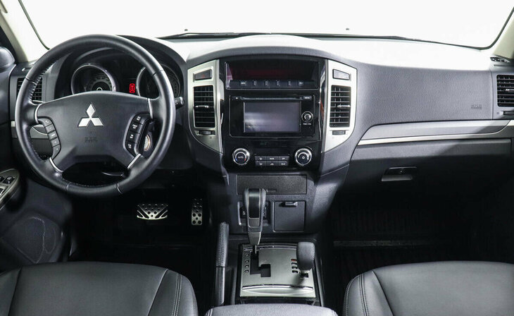 Mitsubishi Pajero - Фото 6