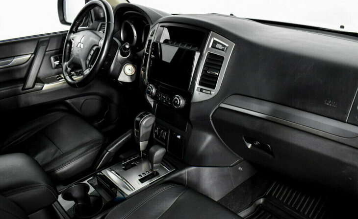 Mitsubishi Pajero - Фото 4