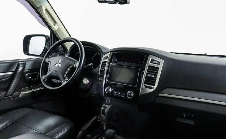 Mitsubishi Pajero - Фото 4