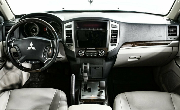 Mitsubishi Pajero - Фото 5