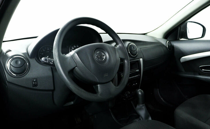 Nissan Almera - Фото 6
