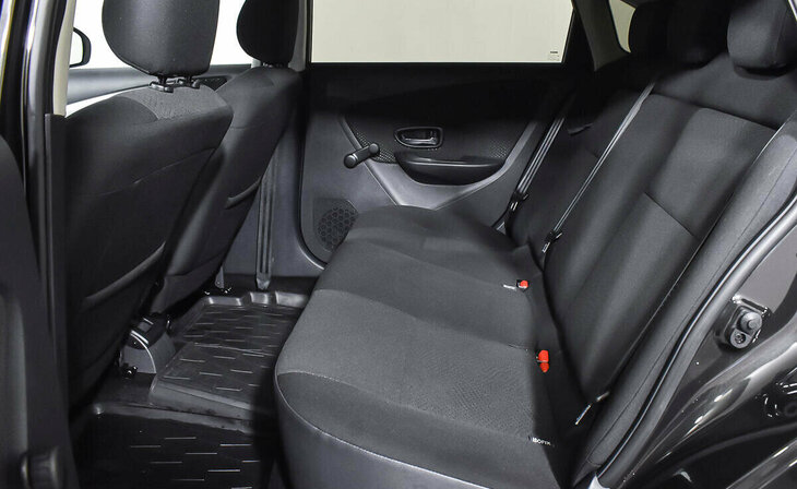 Nissan Almera - Фото 11