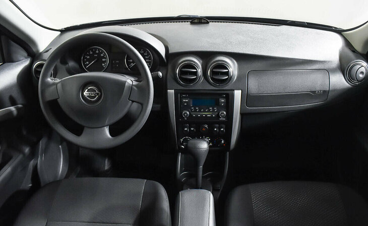 Nissan Almera - Фото 6