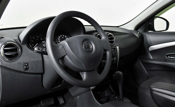 Nissan Almera - Фото 7