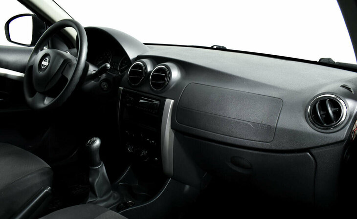 Nissan Almera - Фото 6