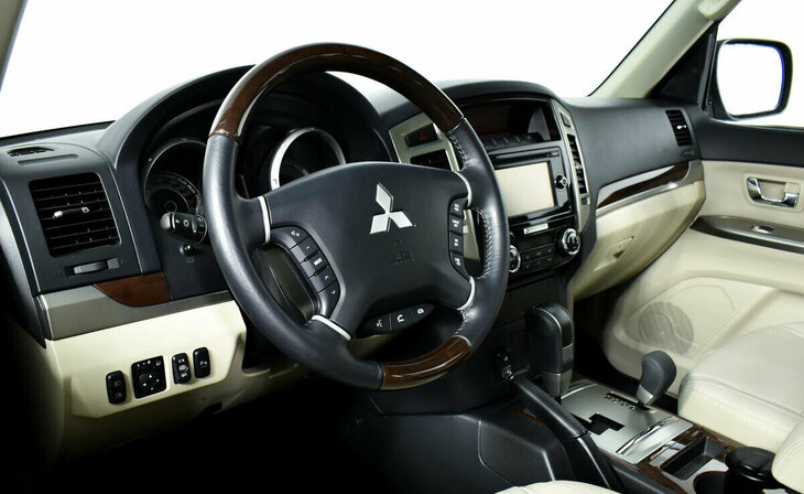 Mitsubishi Pajero - Фото 10