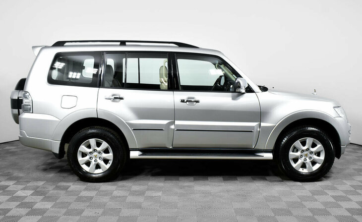 Mitsubishi Pajero - Фото 3