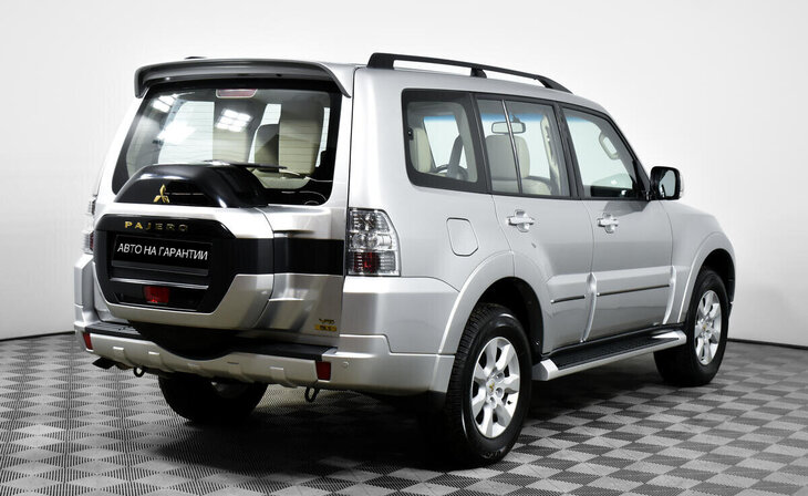 Mitsubishi Pajero - Фото 4