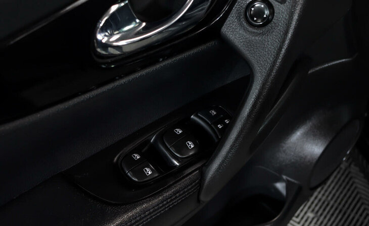 Nissan Qashqai - Фото 10