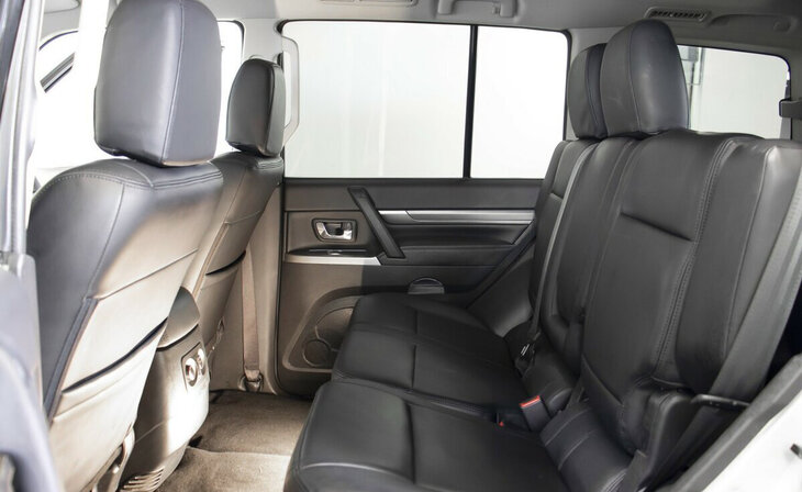 Mitsubishi Pajero - Фото 11