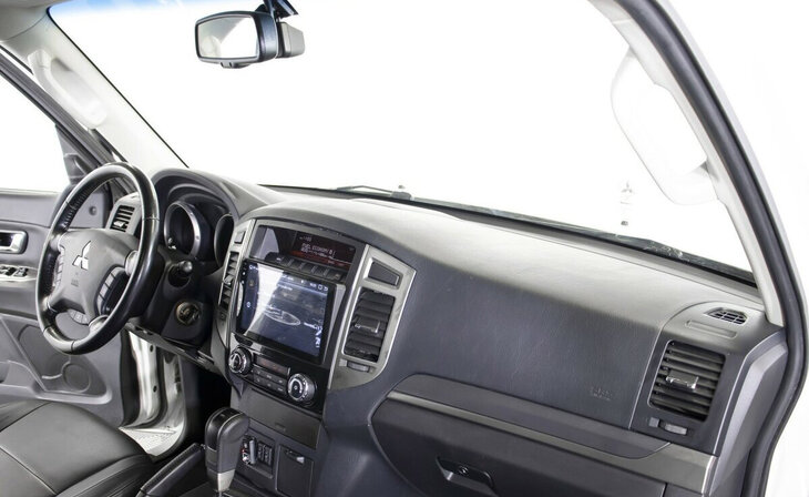 Mitsubishi Pajero - Фото 5