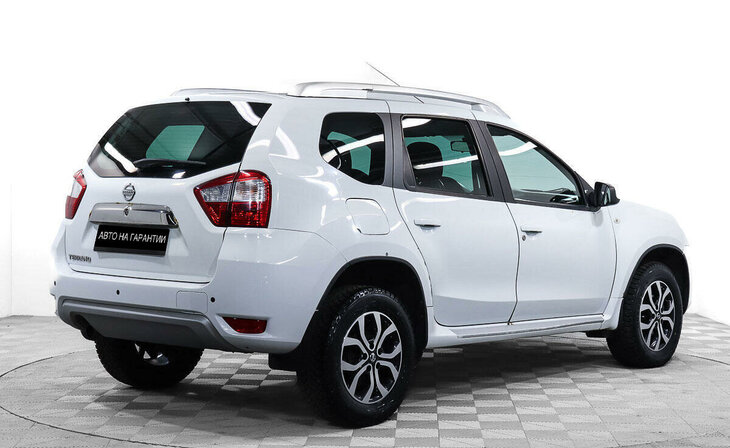 Nissan Terrano - Фото 4