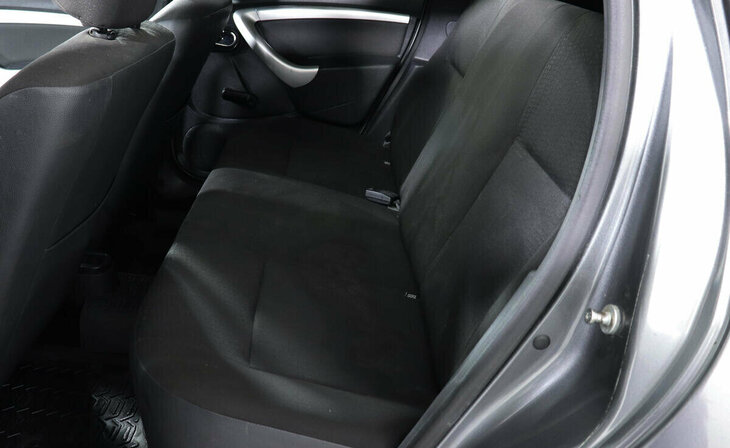 Nissan Terrano - Фото 8