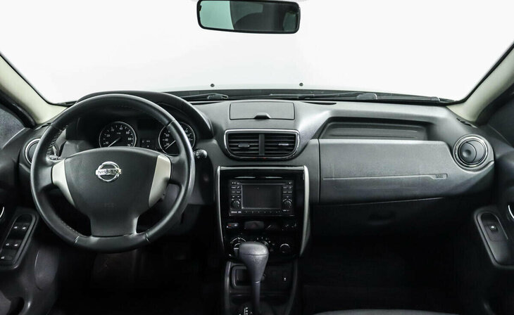 Nissan Terrano - Фото 6