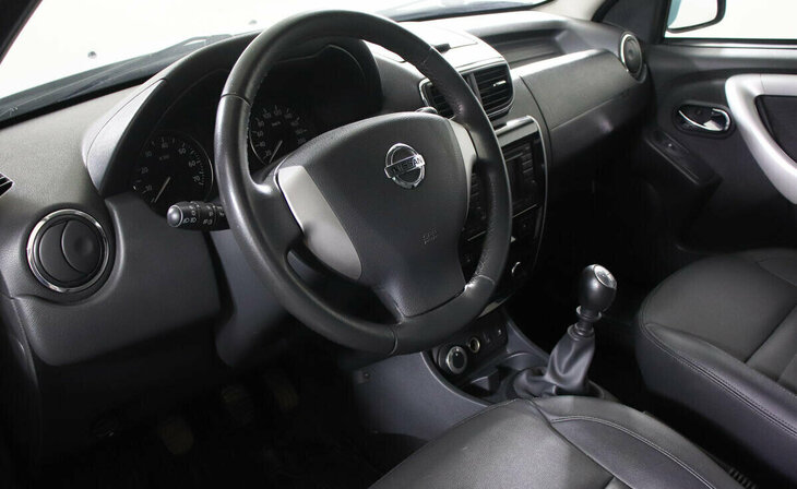 Nissan Terrano - Фото 6