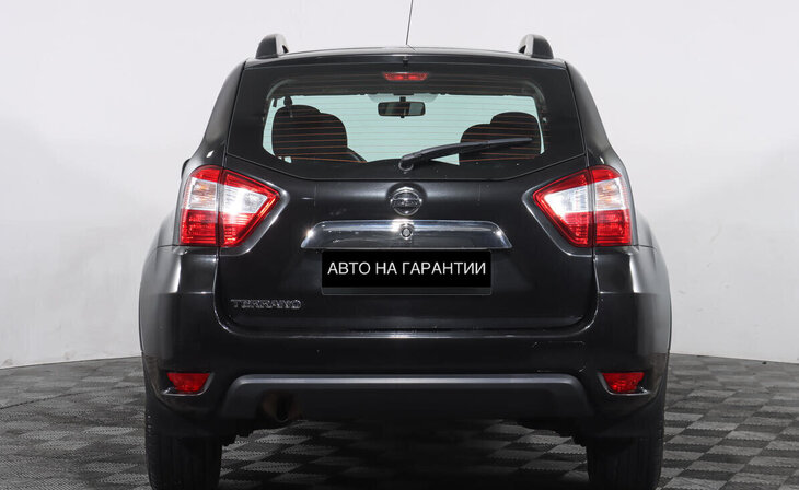 Nissan Terrano - Фото 3