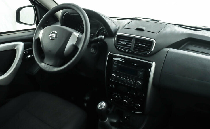 Nissan Terrano - Фото 5