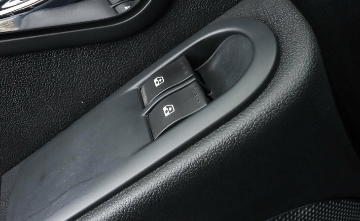 Nissan Terrano - Фото 8