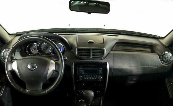 Nissan Terrano - Фото 6