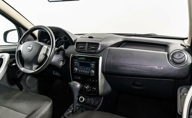 Nissan Terrano - Фото 4