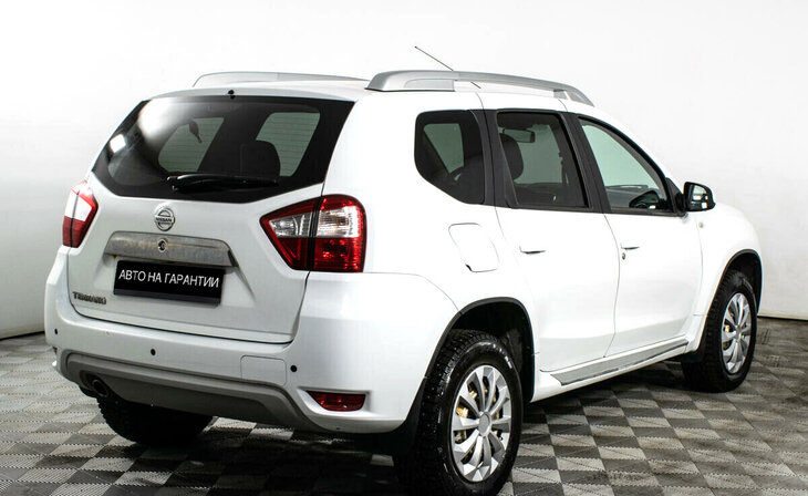 Nissan Terrano - Фото 2