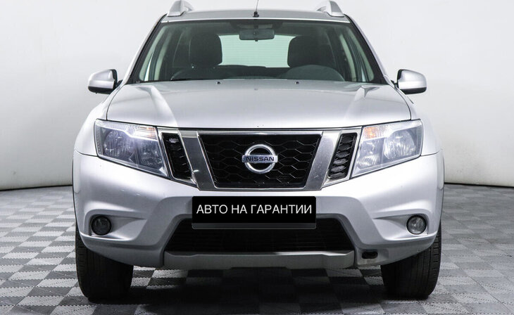 Nissan Terrano - Фото 1