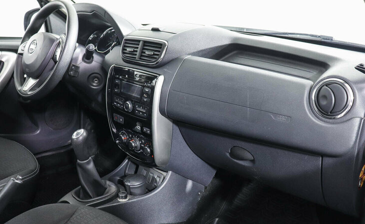 Nissan Terrano - Фото 4