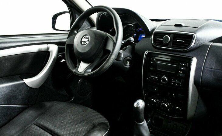 Nissan Terrano - Фото 4