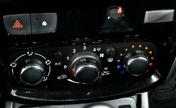 Nissan Terrano - Фото 8