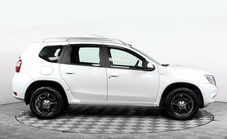 Nissan Terrano - Фото 3