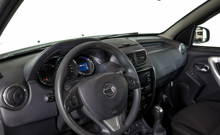 Nissan Terrano - Фото 8