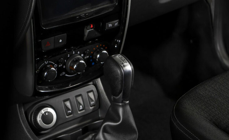 Nissan Terrano - Фото 9