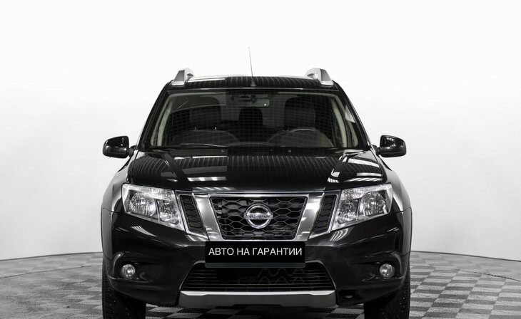 Nissan Terrano - Фото 1
