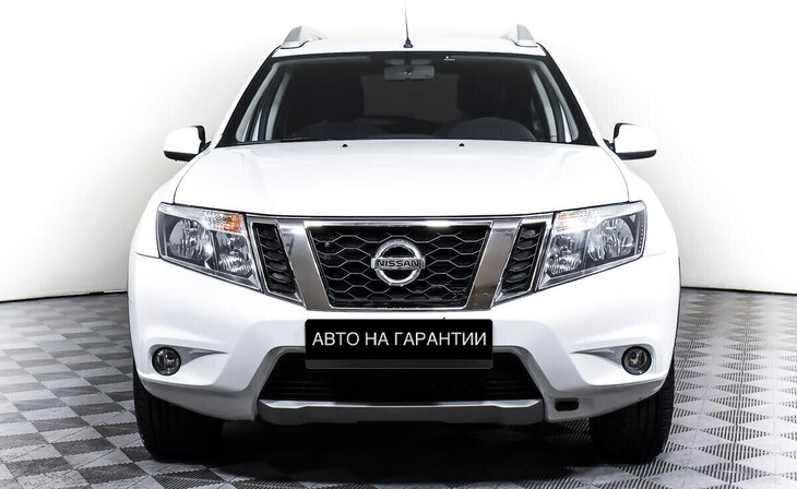 Nissan Terrano - Фото 1