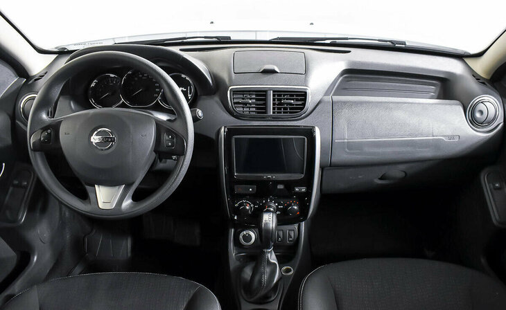 Nissan Terrano - Фото 8