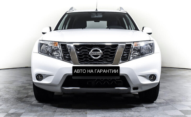 Nissan Terrano - Фото 1
