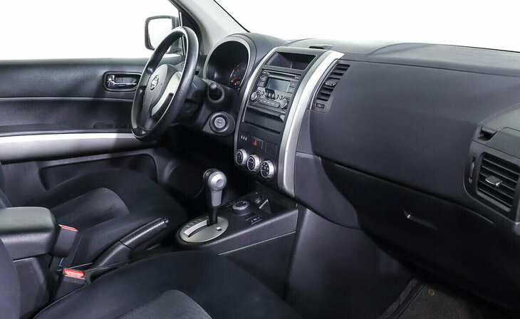 Nissan X-Trail - Фото 8