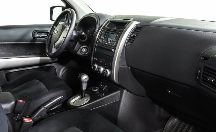 Nissan X-Trail - Фото 8