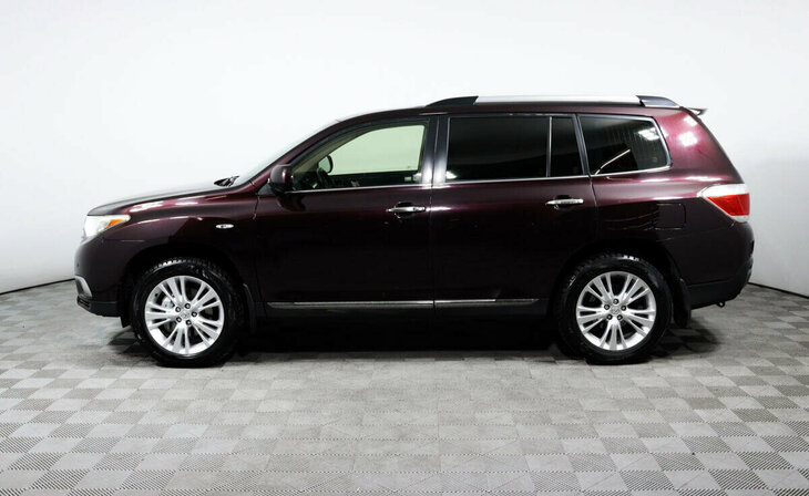 Toyota Highlander - Фото 2