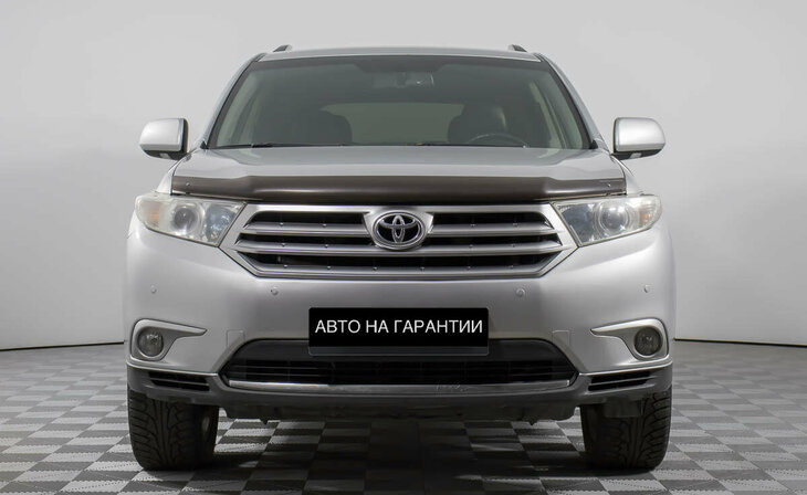 Toyota Highlander - Фото 1