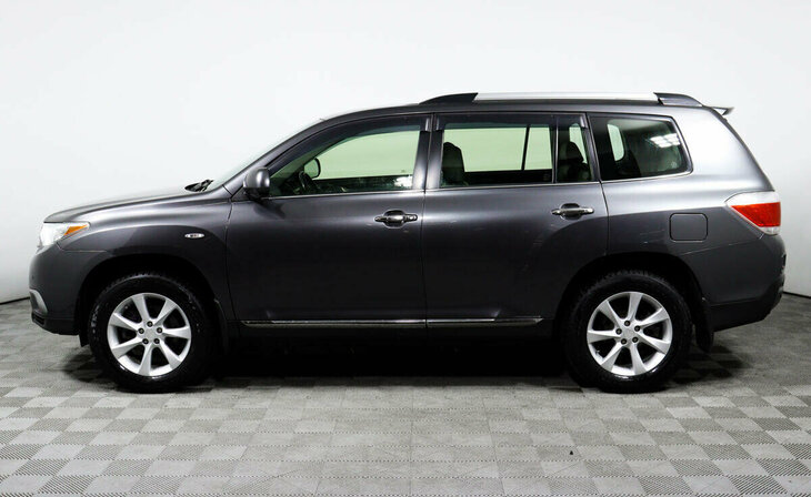 Toyota Highlander - Фото 2