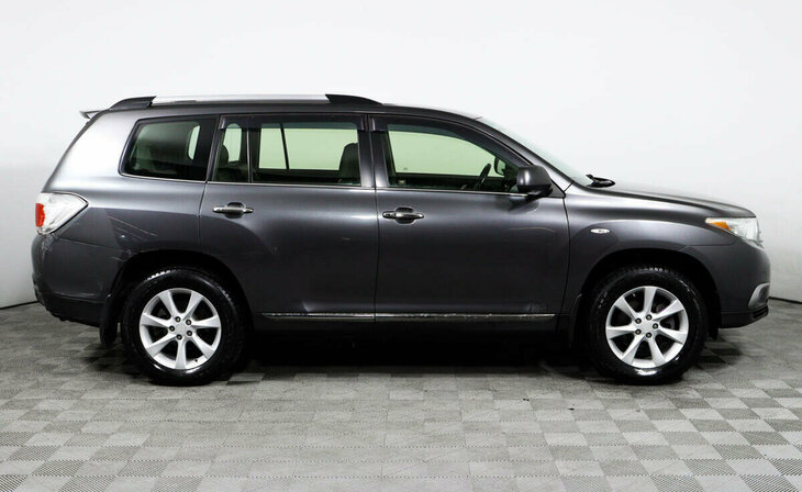 Toyota Highlander - Фото 3