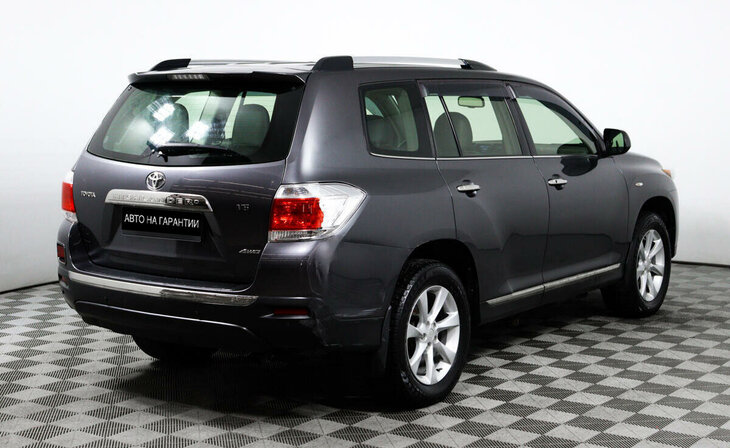 Toyota Highlander - Фото 4
