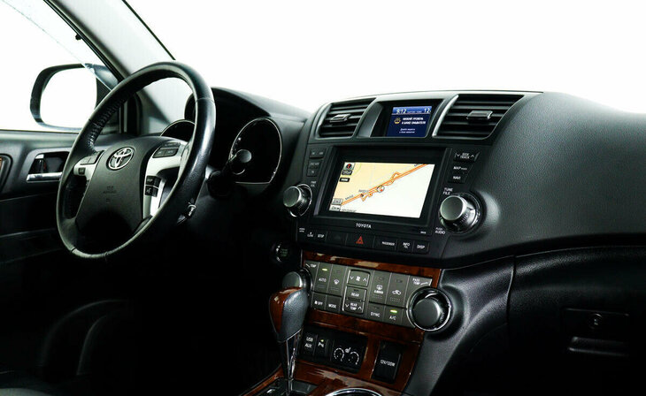 Toyota Highlander - Фото 7