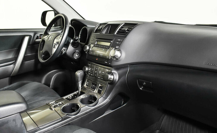 Toyota Highlander - Фото 8