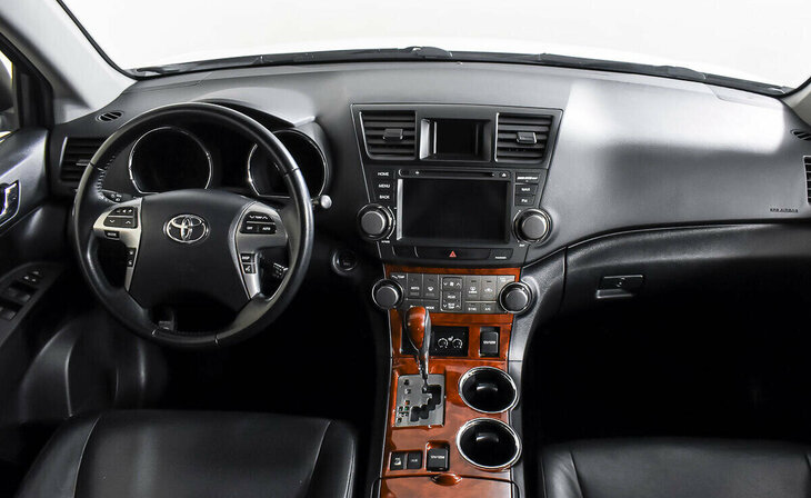 Toyota Highlander - Фото 9
