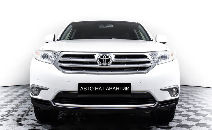 Toyota Highlander - Фото 1