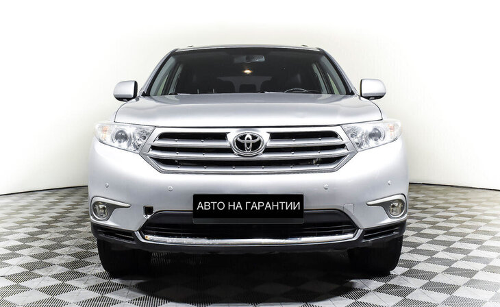 Toyota Highlander - Фото 1