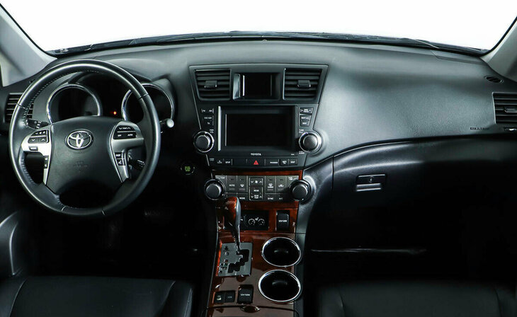 Toyota Highlander - Фото 8