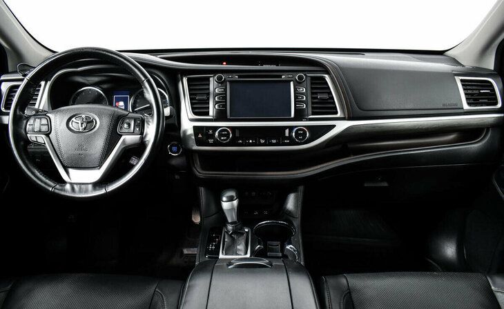 Toyota Highlander - Фото 10